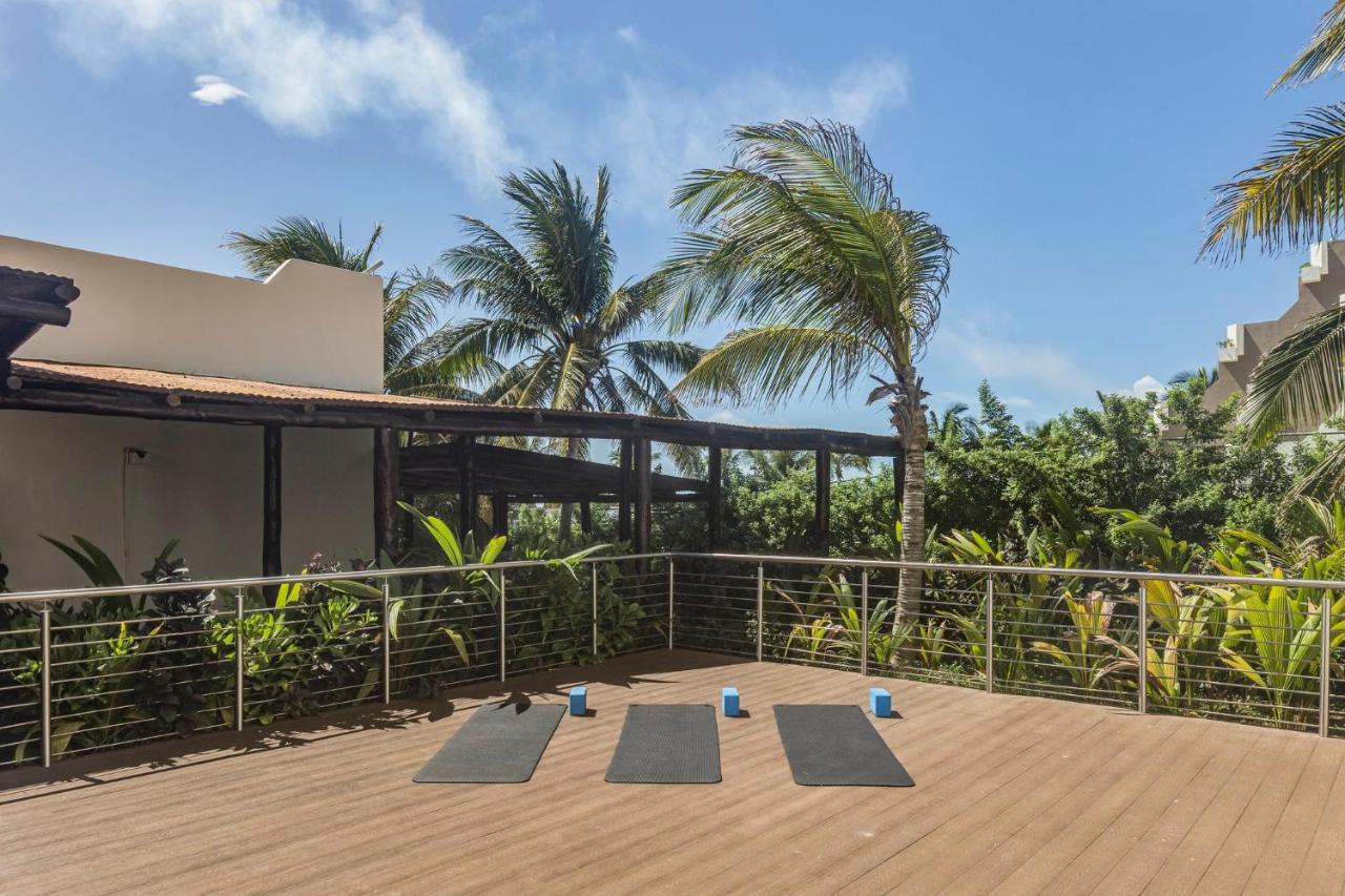 เฟียสตา อเมริกานา กอนเดซา กังกุน ออล อินคลูซีฟ Hotel แคนคูน ภายนอก รูปภาพ The Yoga Deck