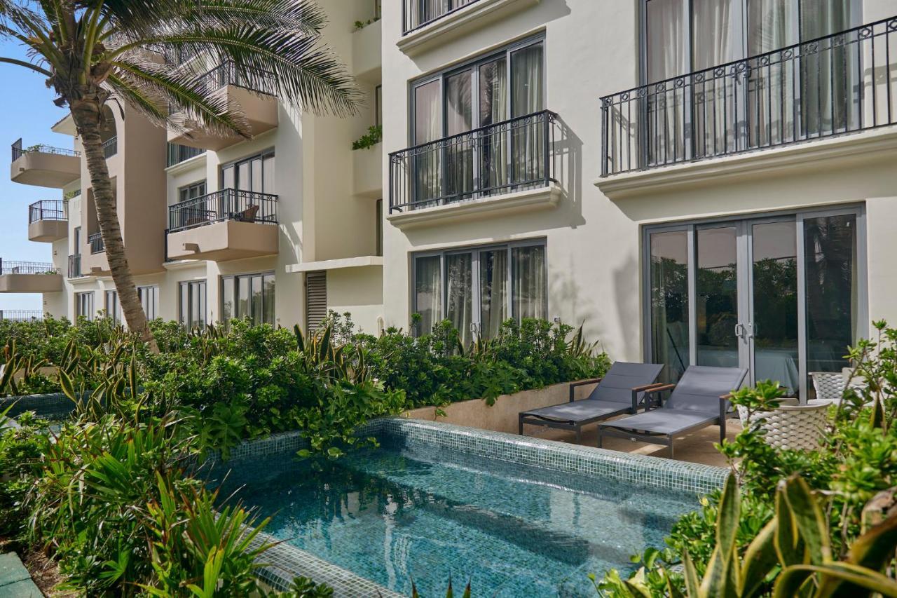 เฟียสตา อเมริกานา กอนเดซา กังกุน ออล อินคลูซีฟ Hotel แคนคูน ภายนอก รูปภาพ A swim-out room at the Grand Palladium Hotel in Cancun, Mexico