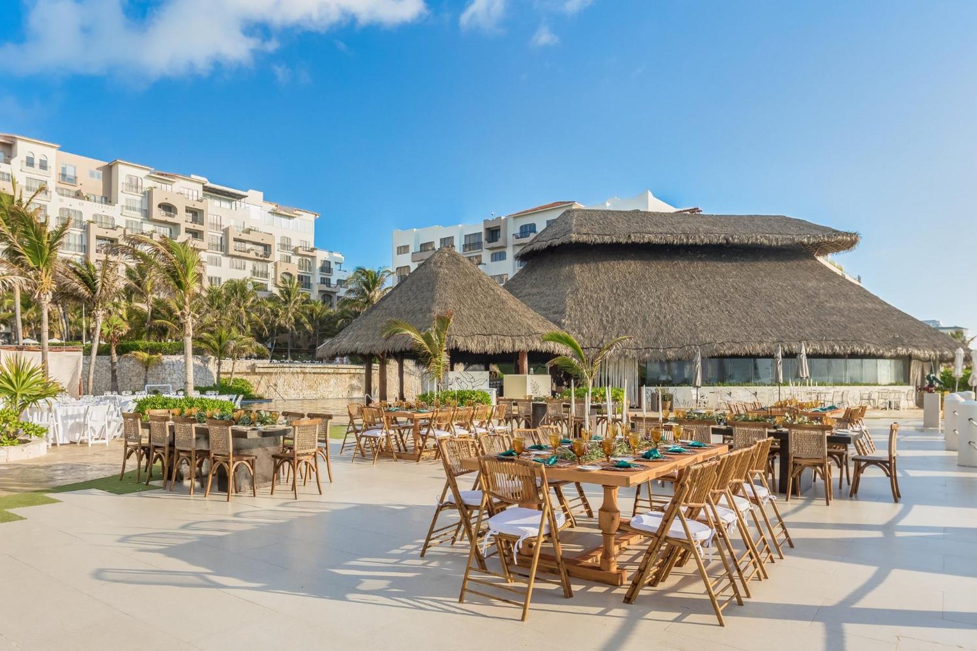 เฟียสตา อเมริกานา กอนเดซา กังกุน ออล อินคลูซีฟ Hotel แคนคูน ภายนอก รูปภาพ The Beach Club at the Grand at Moon Palace